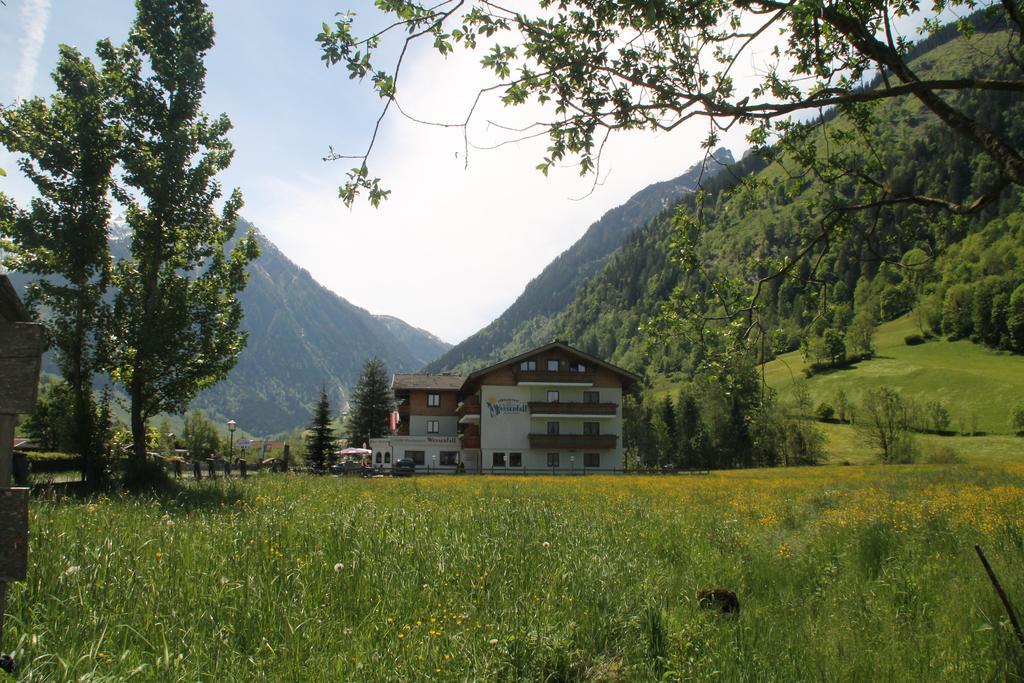 Hotel Wasserfall - Including Summercard Fusch an der Grossglocknerstrasse Zewnętrze zdjęcie